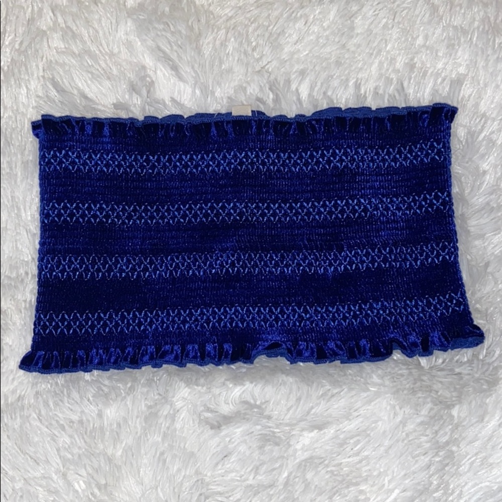 velvety super crop top